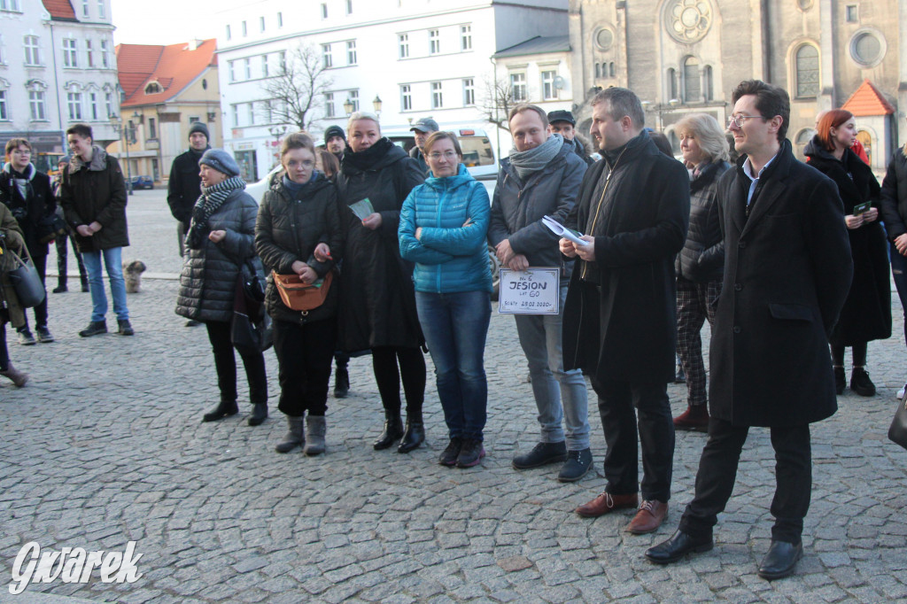 Protest przeciwko wycinkom drzew