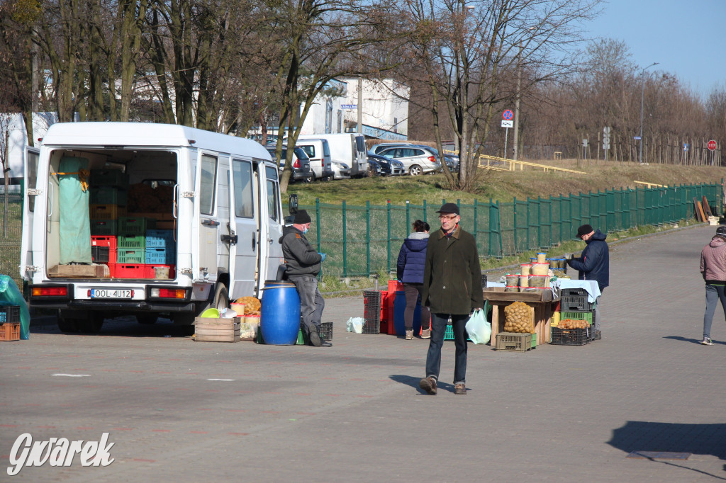 Targ w Radzionkowie w czasach koronawirusa