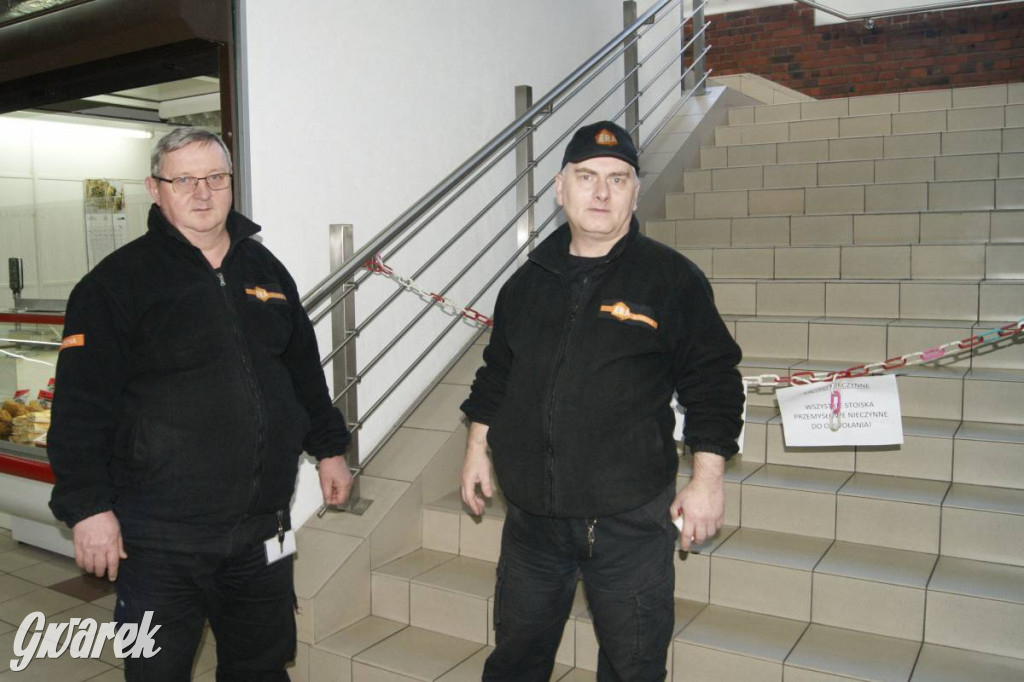 Hala targowa - bez gwaru i kolejek