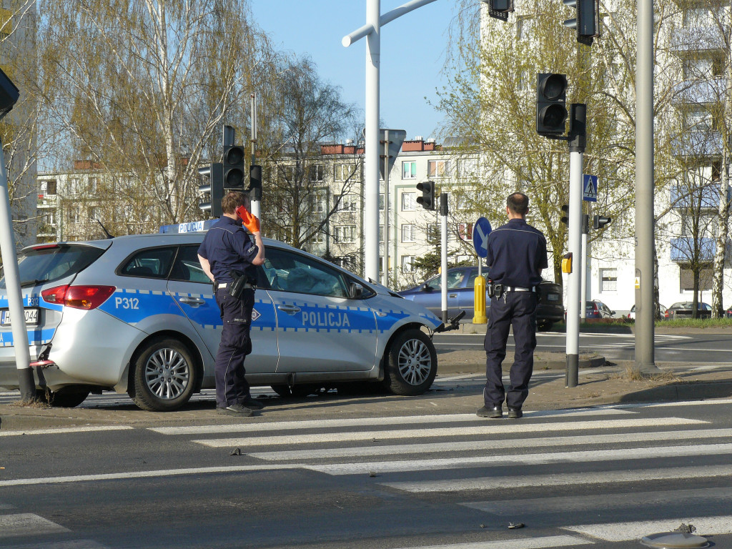 Wypadek z udziałem radiowozu