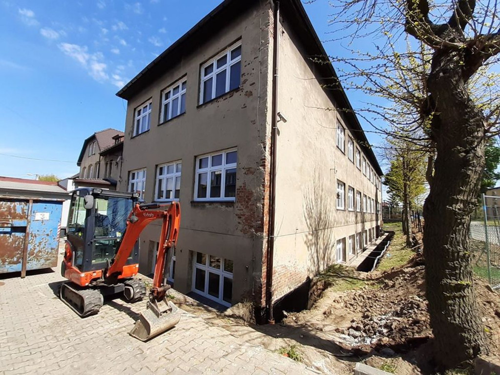 Termomodernizacja podstawówki w Nakle Śląskim
