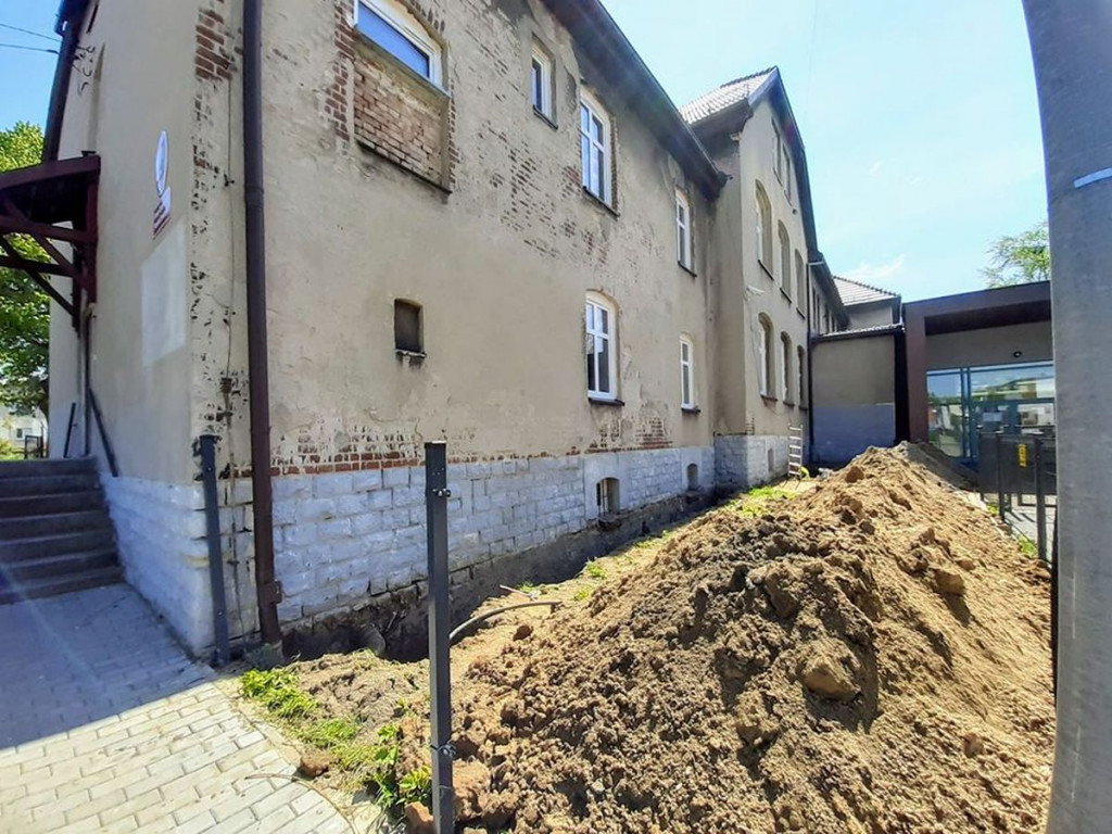 Termomodernizacja podstawówki w Nakle Śląskim