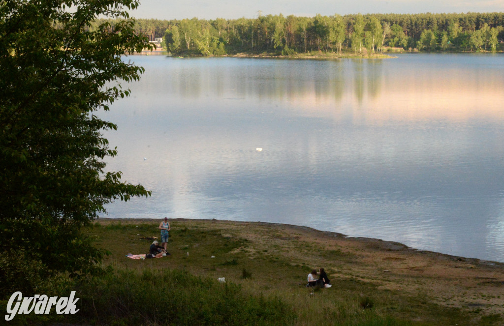 Chechło wieczorową porą. Dobre miejsce na spacer