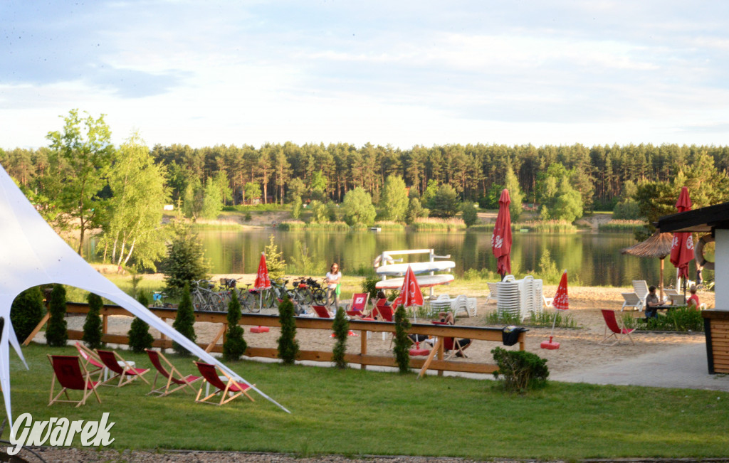 Chechło wieczorową porą. Dobre miejsce na spacer