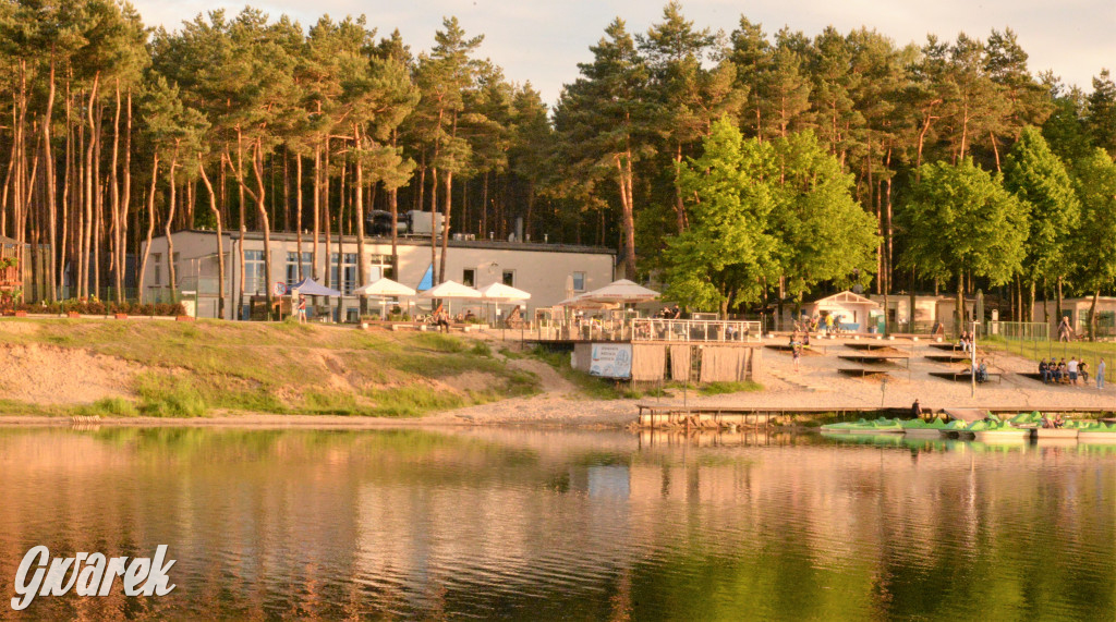 Chechło wieczorową porą. Dobre miejsce na spacer