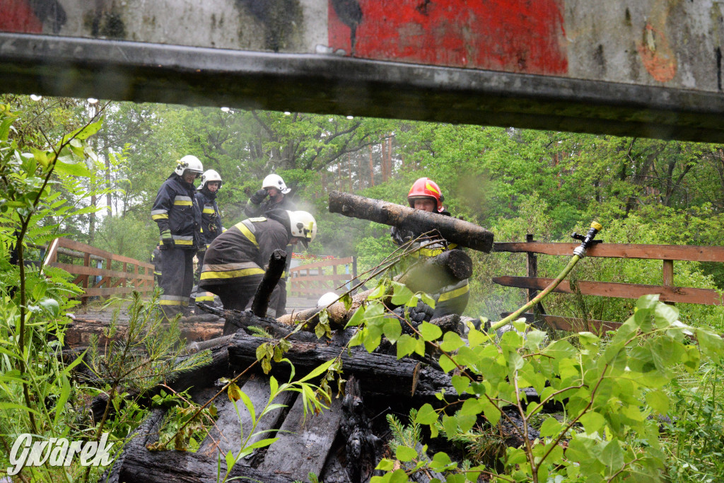 Spłonął most nad Małą Panwią