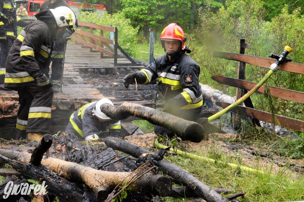 Spłonął most nad Małą Panwią