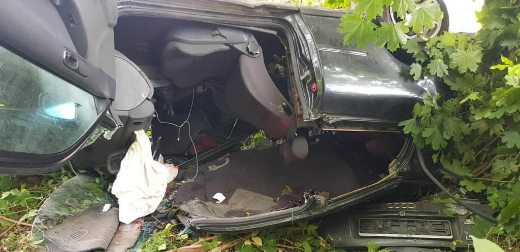 Dwie osoby walczą o życie