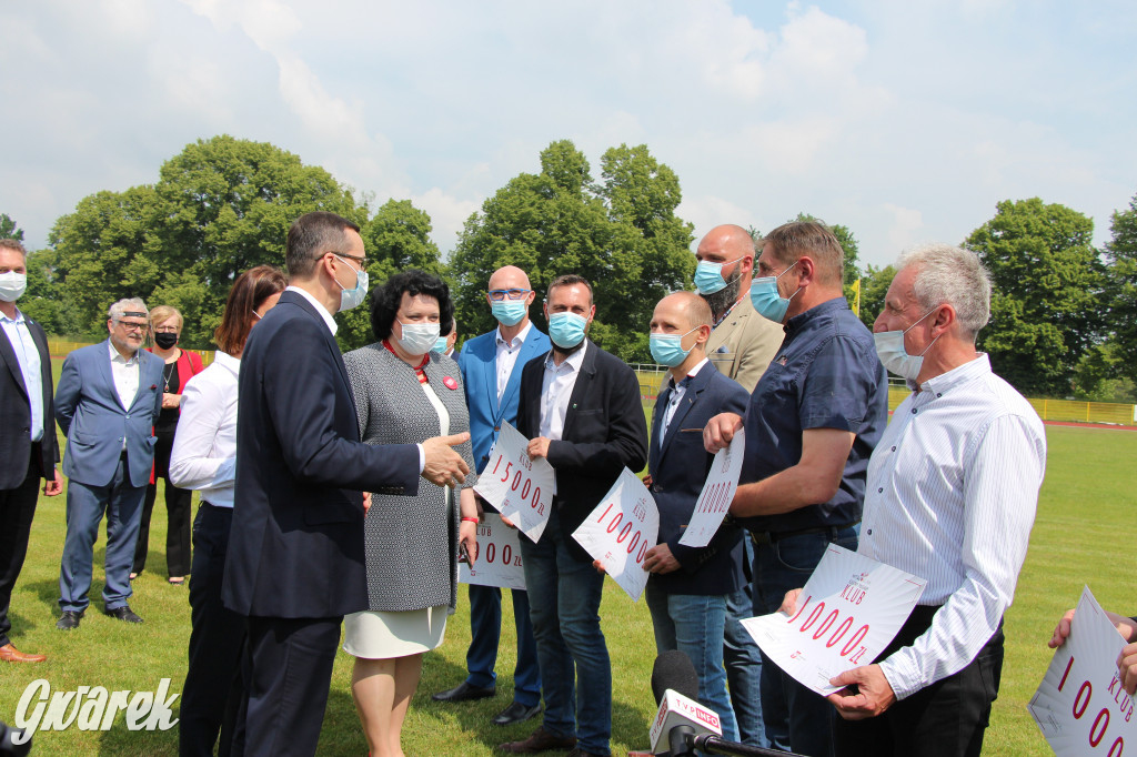 Premier Morawiecki na stadionie TS Gwarek