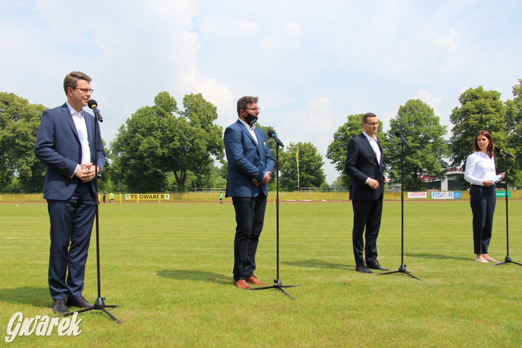Premier Morawiecki na stadionie TS Gwarek