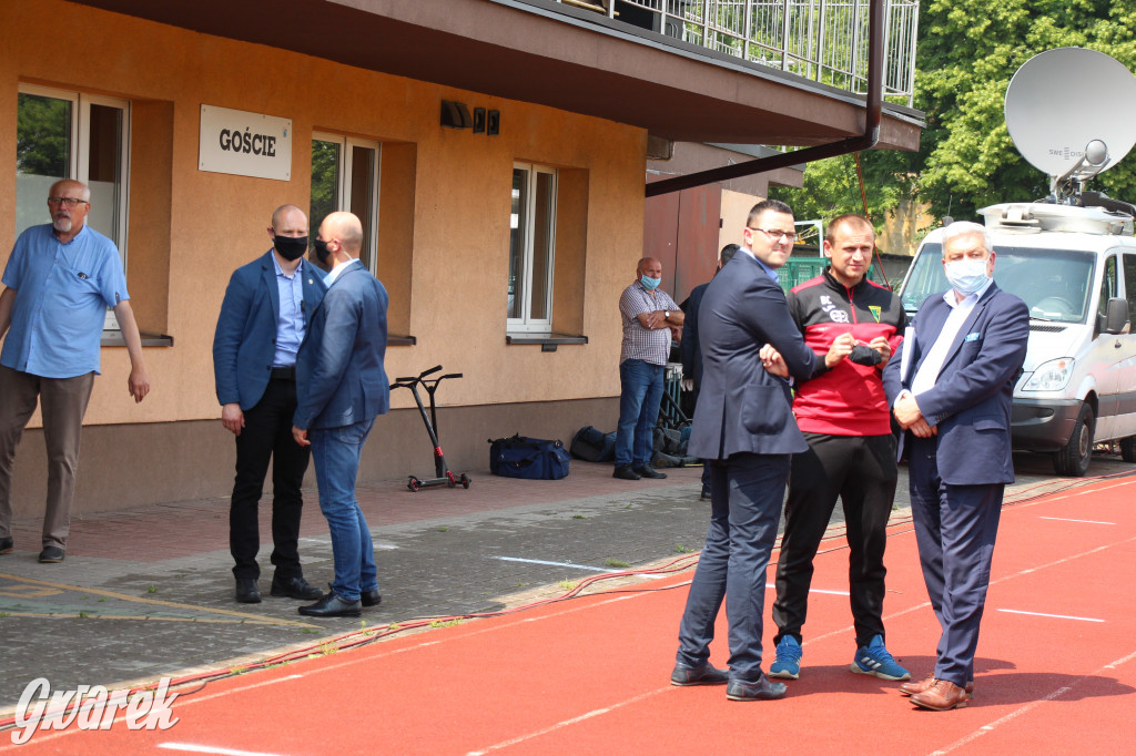 Premier Morawiecki na stadionie TS Gwarek