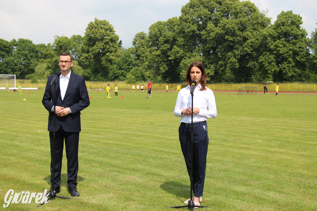Premier Morawiecki na stadionie TS Gwarek