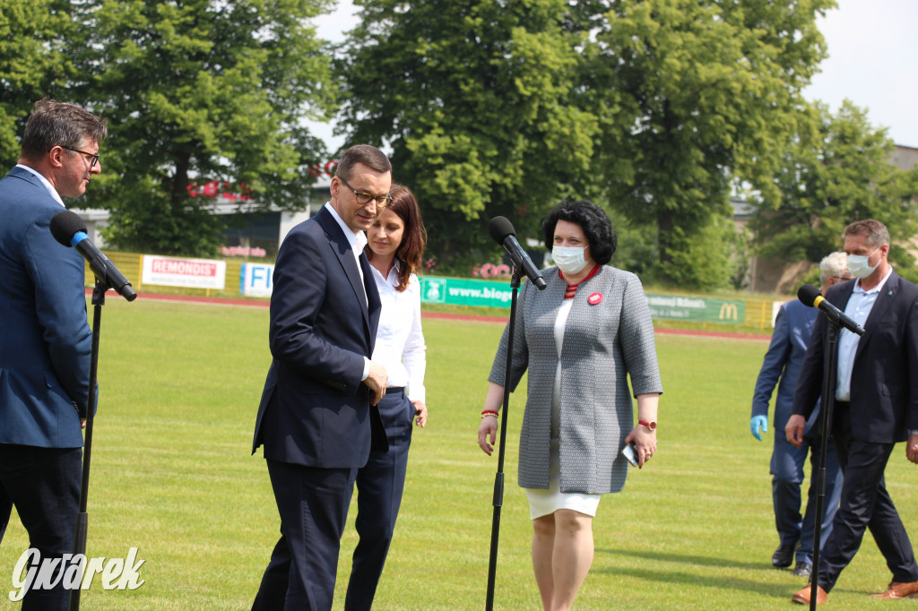 Premier Morawiecki na stadionie TS Gwarek