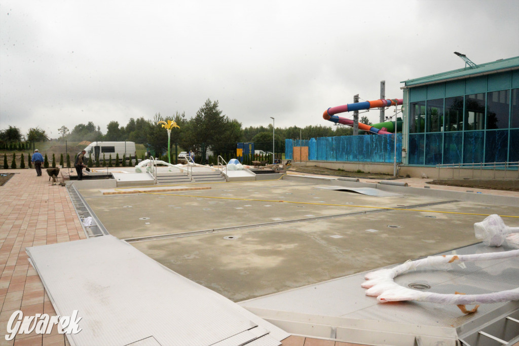 Tarnowskie Góry. Wodny plac zabaw na finiszu