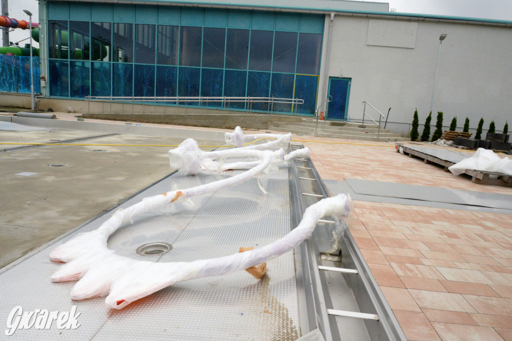 Tarnowskie Góry. Wodny plac zabaw na finiszu