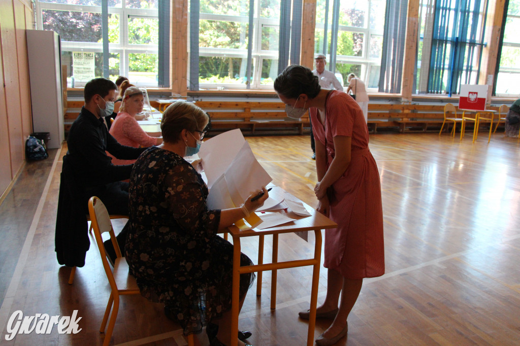 Wybory prezydenckie. W Tarnowskich Górach kolejki do urn