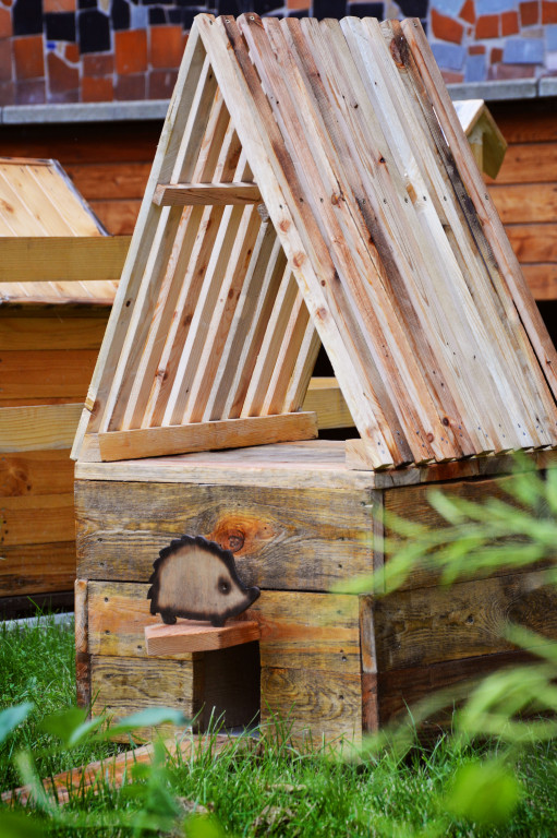 Hotelik przed Tarnogórskim Centrum Kultury