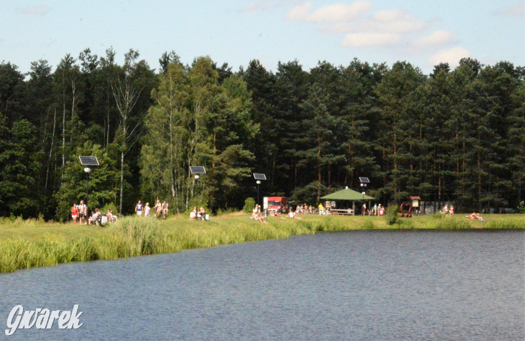 Tłumy nad wodą. Chechło i Zieloną okupują letnicy