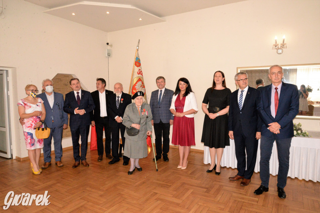 Prezydent odznaczył dwójkę tarnogórzan