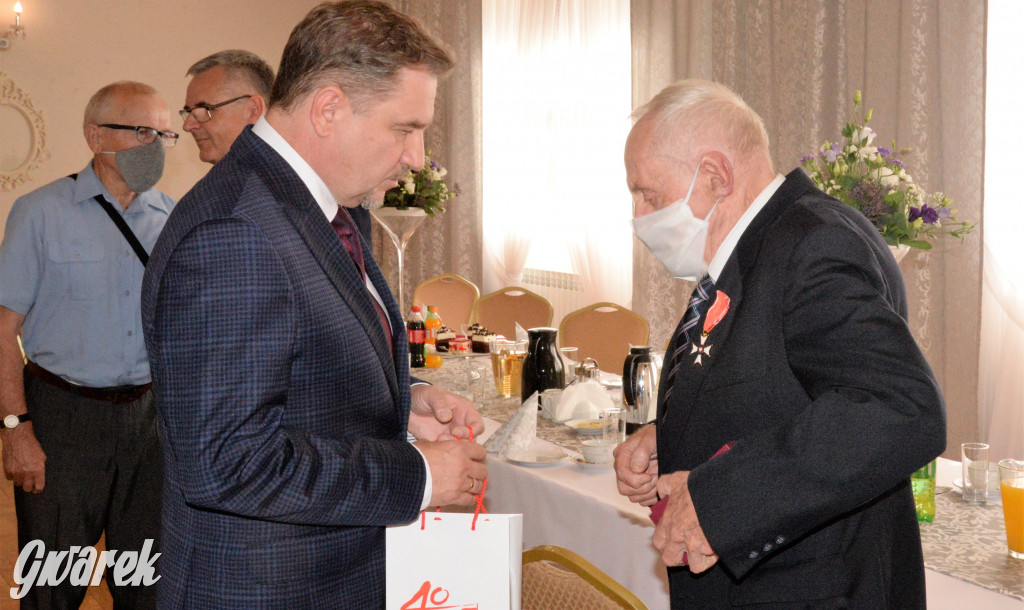 Prezydent odznaczył dwójkę tarnogórzan