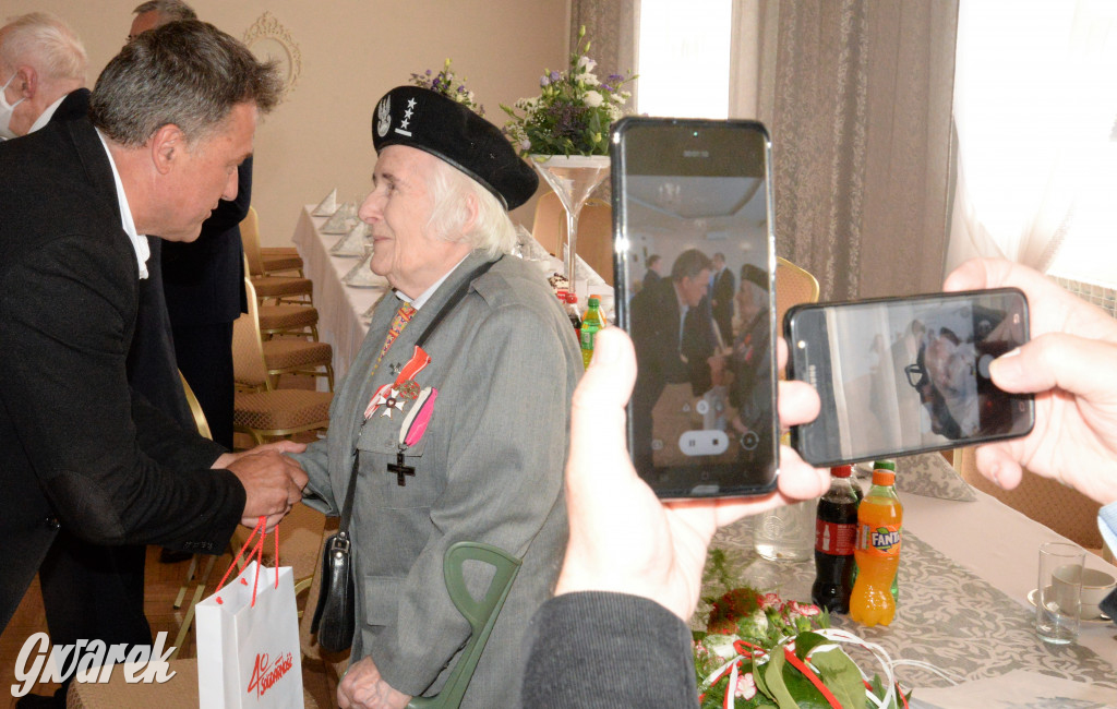 Prezydent odznaczył dwójkę tarnogórzan