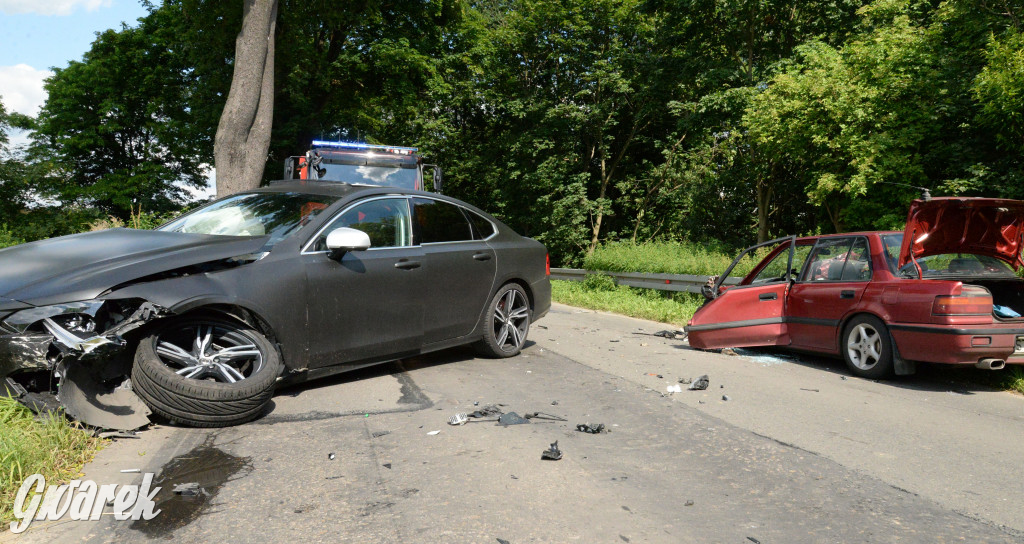 Tarnowskie Góry - Laryszów. Wypadek na prostej drodze