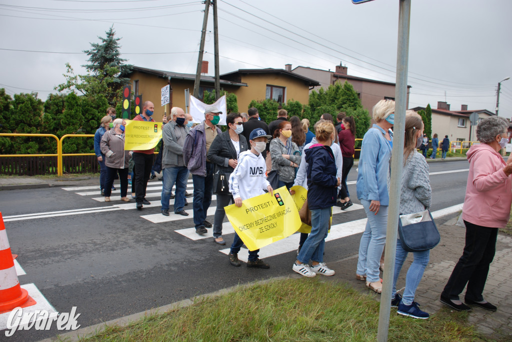 Protest mieszkańców na Tarnogórskiej w Świerklańcu