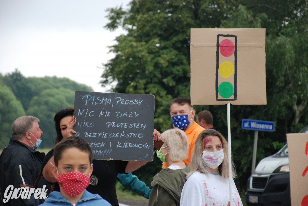 Protest mieszkańców na Tarnogórskiej w Świerklańcu