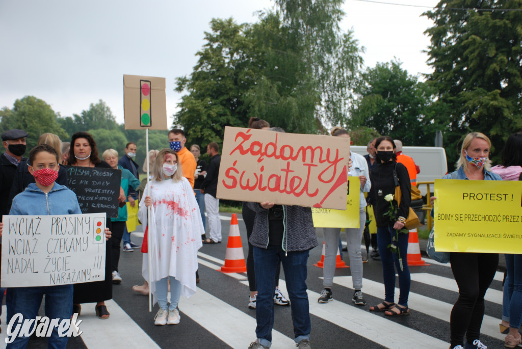 Protest mieszkańców na Tarnogórskiej w Świerklańcu