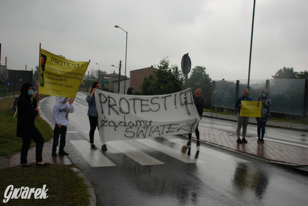 Protest mieszkańców na Tarnogórskiej w Świerklańcu