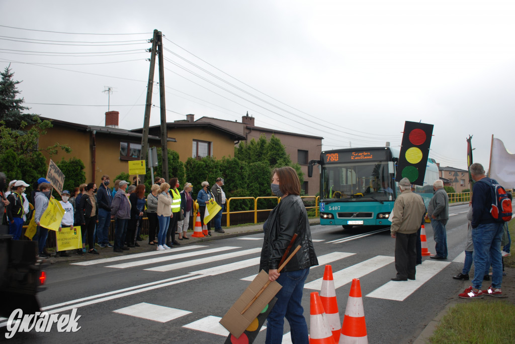 Protest mieszkańców na Tarnogórskiej w Świerklańcu