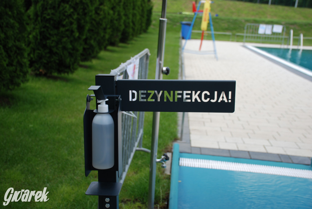 Basen otwarty, wodny i piracki plac zabaw czekają