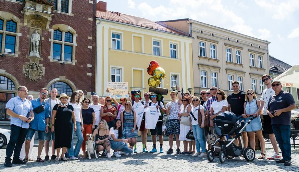 Pieszo z Tarnowskich Gór do Giżycka. Dla Laury