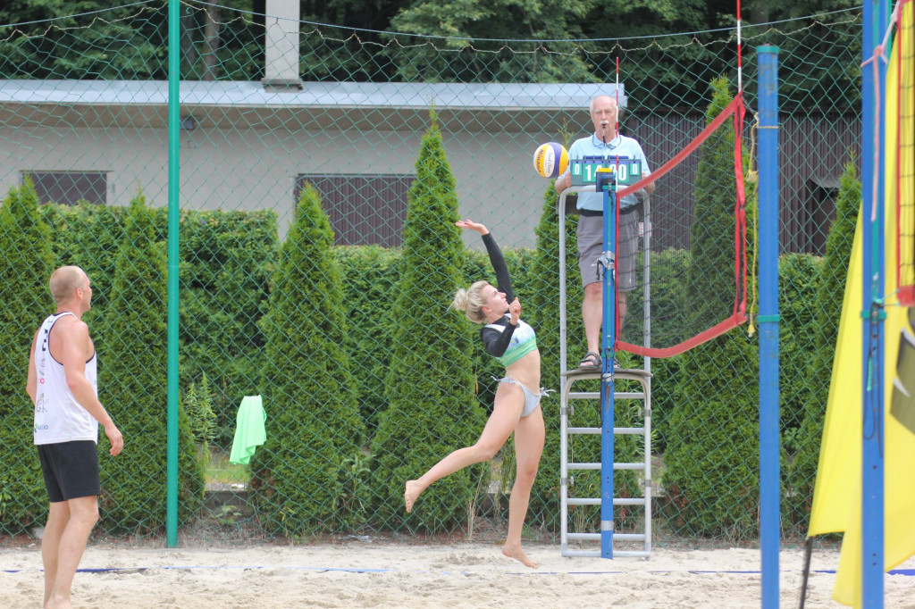 Zawody w siatkówce plażowej na Księżej Górze