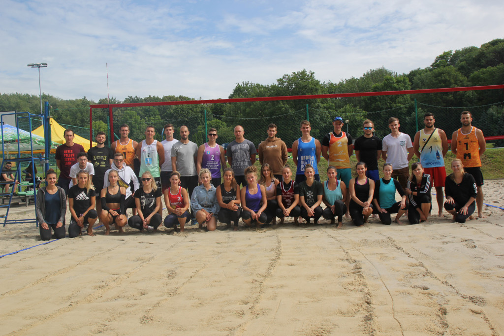 Zawody w siatkówce plażowej na Księżej Górze
