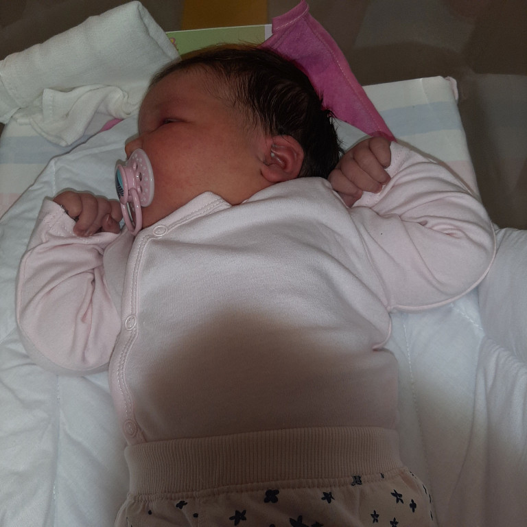 Pierwsza sesja zdjęciowa  Mai