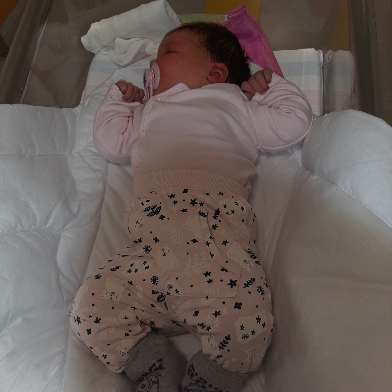 Pierwsza sesja zdjęciowa  Mai