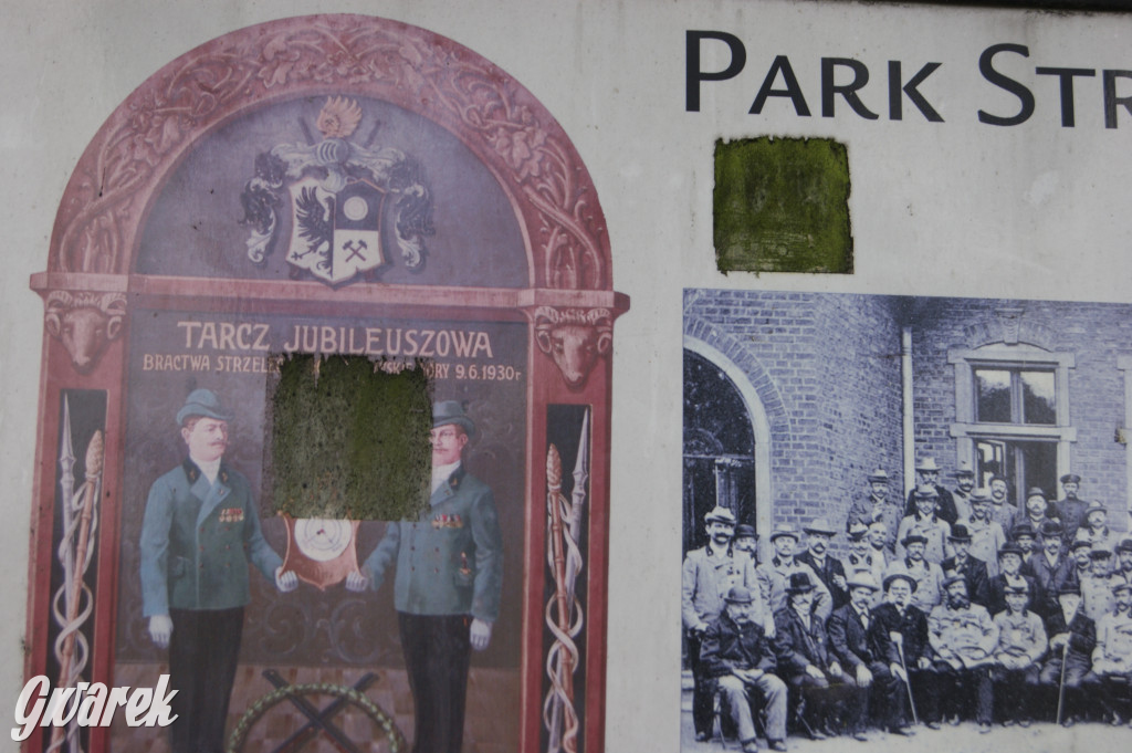 Zapomniany park Strzelecki - śmieci i plac budowy