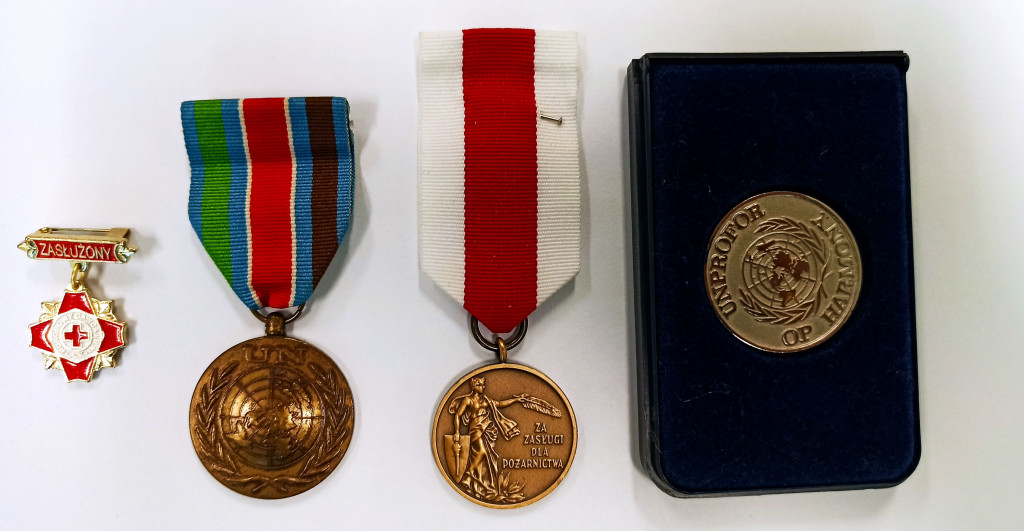 Policjant i druh zdobywa górskie szczyty