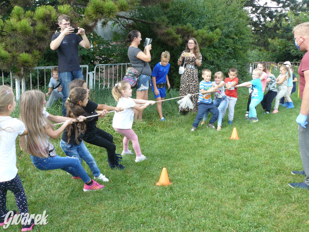 Festiwal baniek mydlanych na boisku TS Gwarek