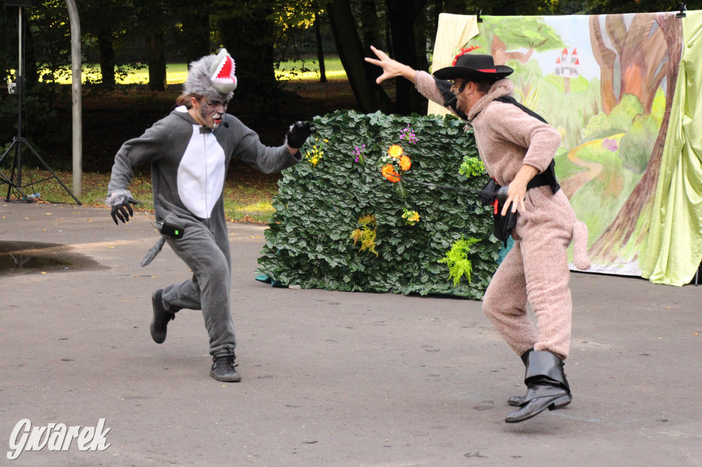 Teatralne Parkowanie z Niespasowanymi