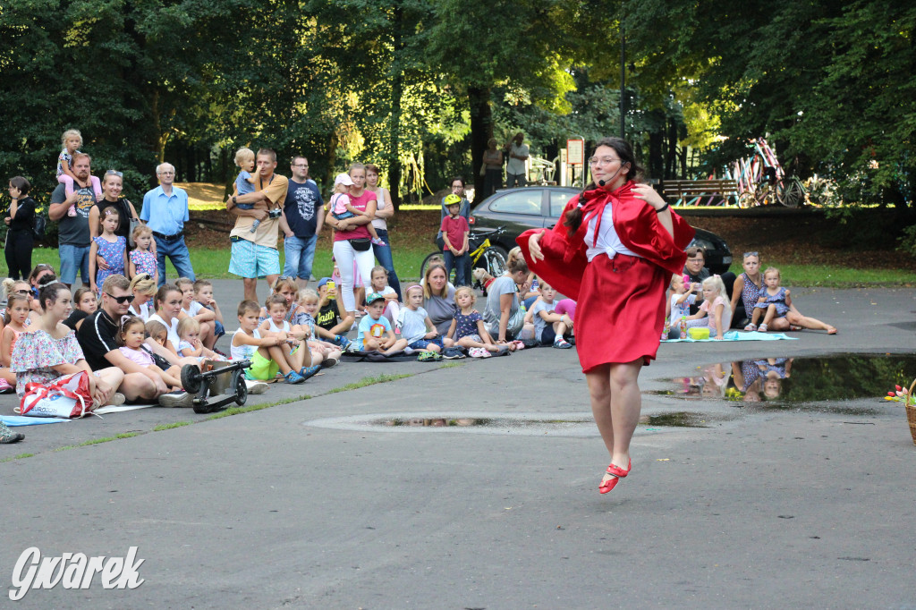 Teatralne Parkowanie z Niespasowanymi