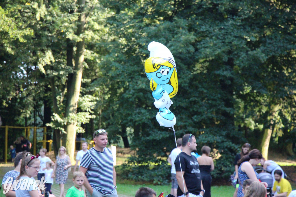 Teatralne Parkowanie z Niespasowanymi