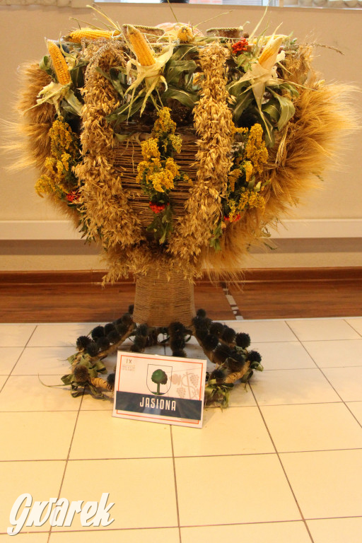 Zbrosławice. Wystawa koron żniwnych