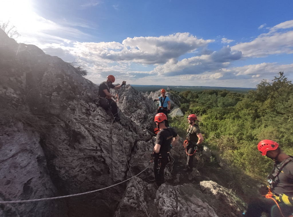 Strażacy z Radzionkowa ćwiczyli na skałach
