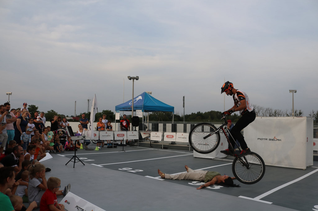 W Lublińcu otwarto nowoczesne centrum przesiadkowe