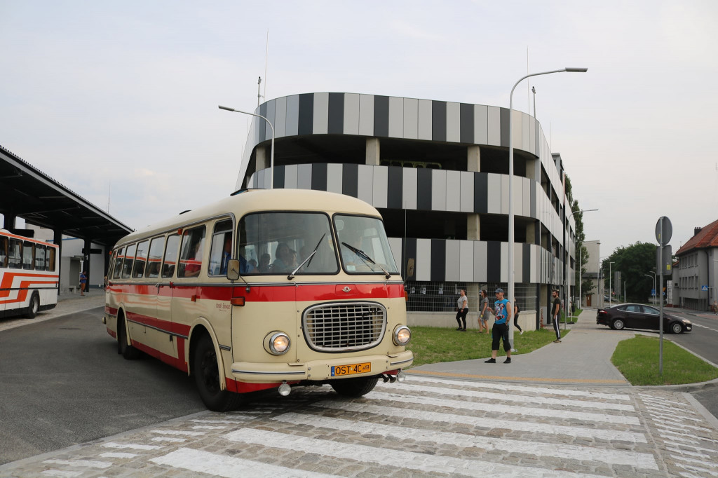 W Lublińcu otwarto nowoczesne centrum przesiadkowe