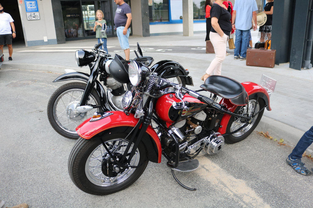 W Lublińcu otwarto nowoczesne centrum przesiadkowe