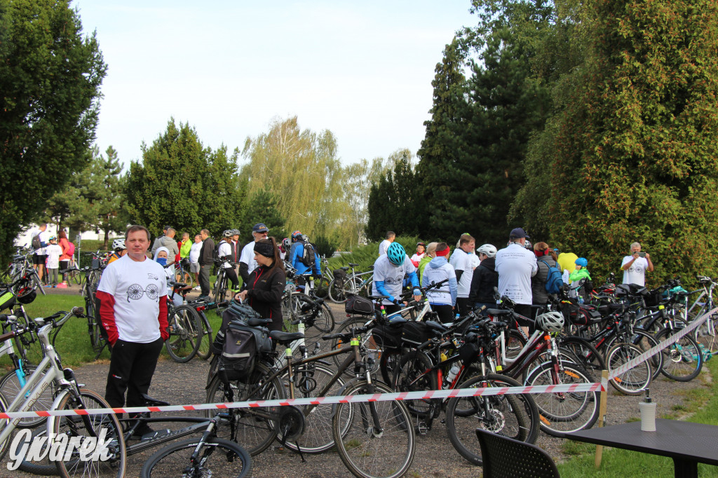 200 rowerzystów jedzie tropami górnośląskiej szlachty