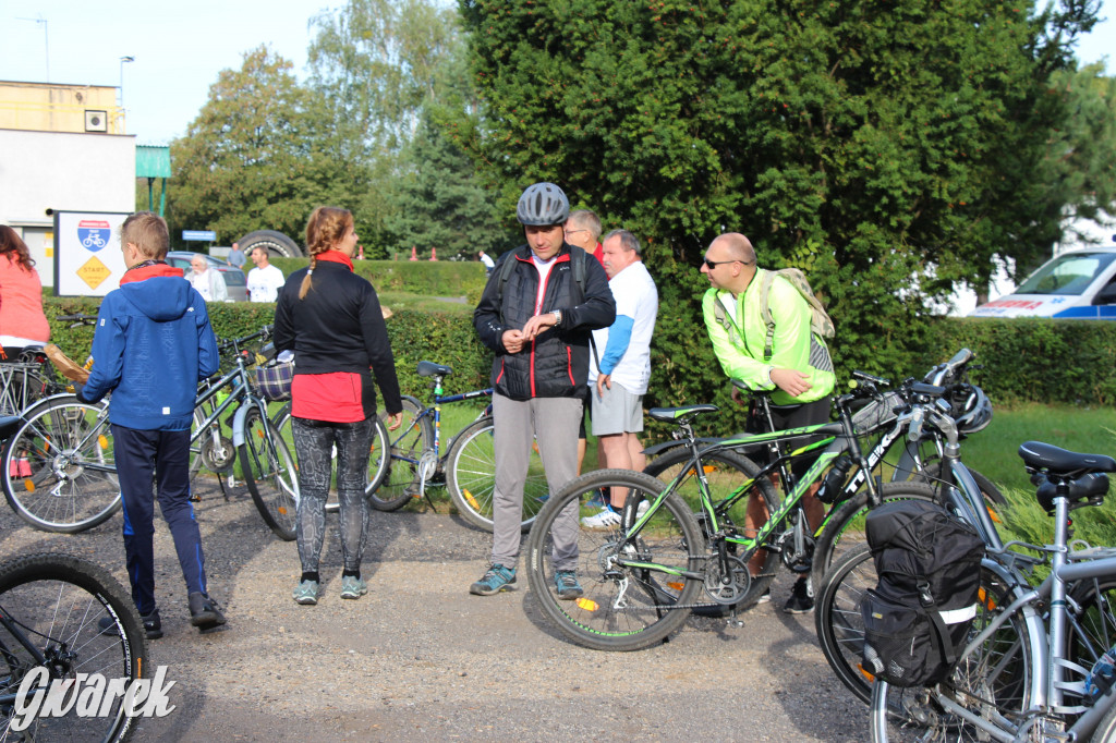 200 rowerzystów jedzie tropami górnośląskiej szlachty